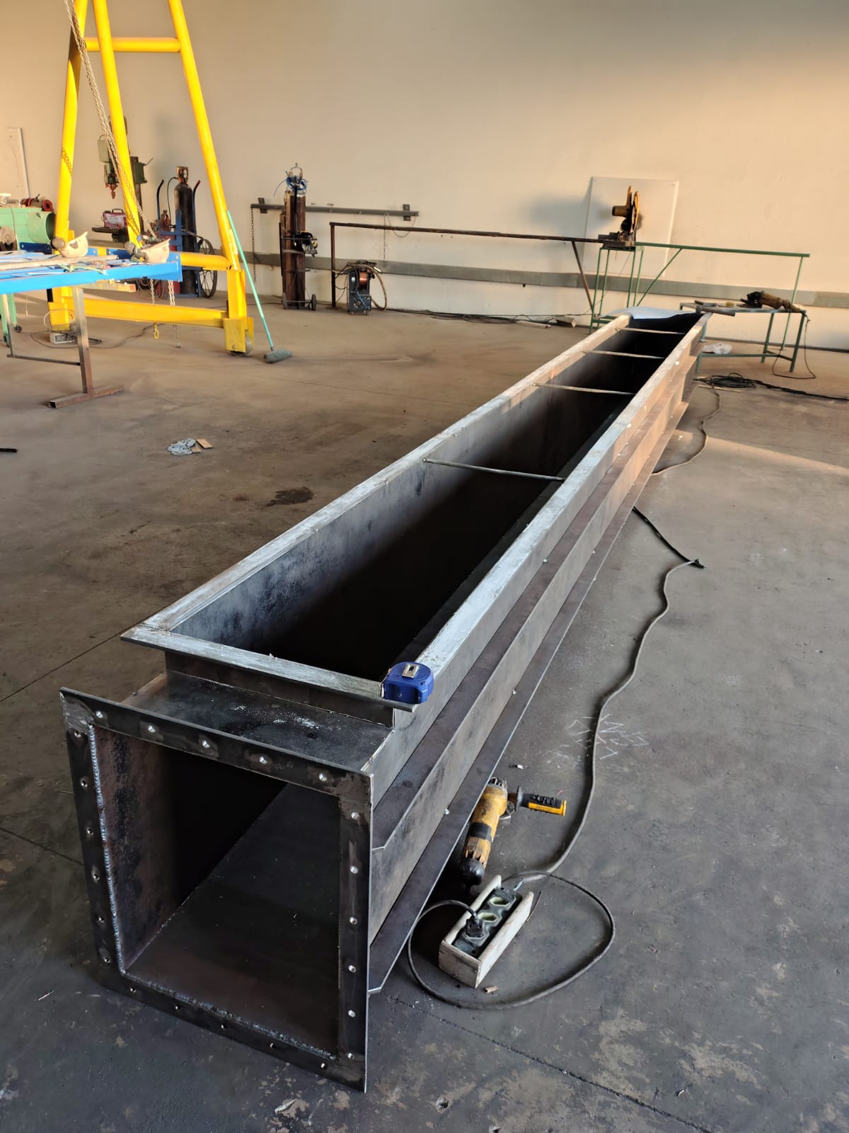 Calha industrial fabricada